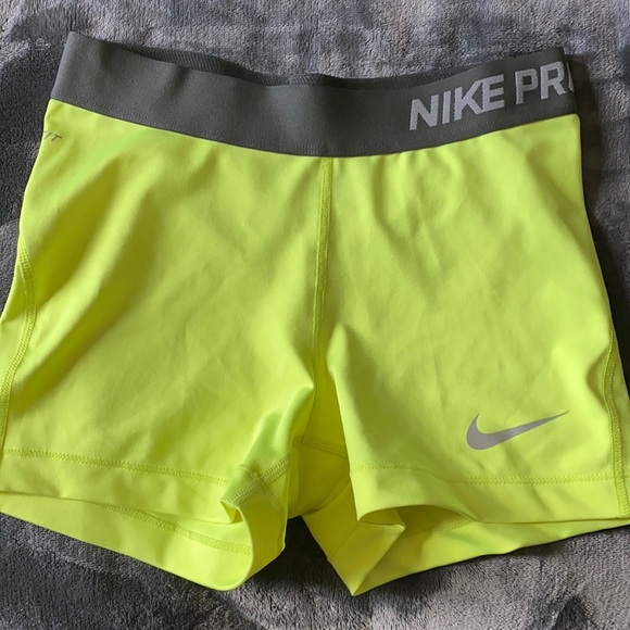 Nike | Shorts | Neon Yellow Nike 